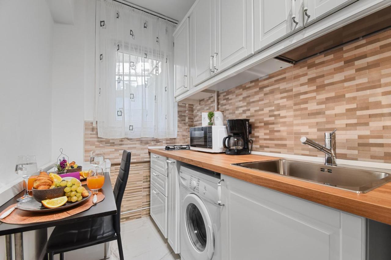 Apartamento Central Studio Emerald Bucarest Exterior foto